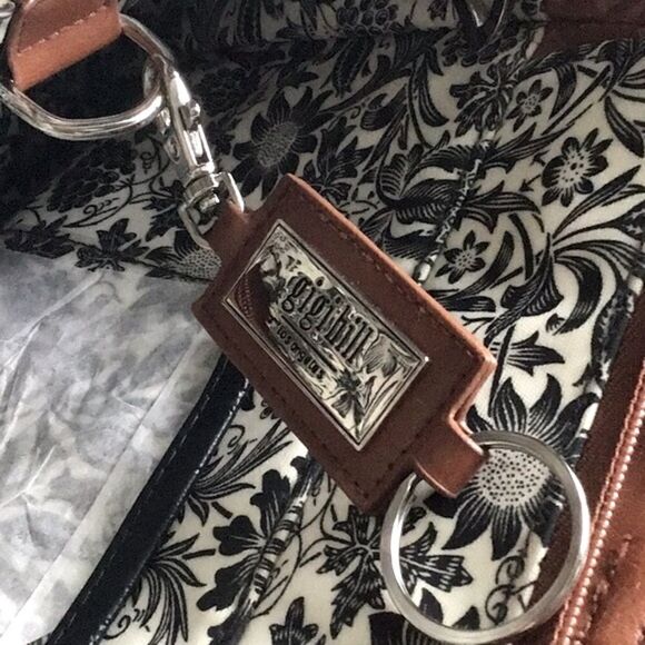 Gigi Hill LA Black Brown Tooled Vegan Leather Extra Large Travel Duffel Tote - Picture 15 of 16